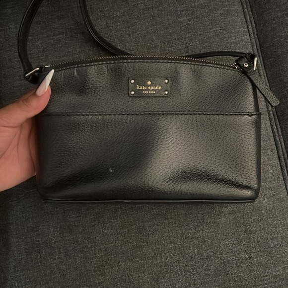 Small black Kate spade shoulder bag - Picture 2 of 2